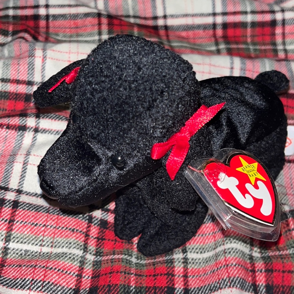 Ty Beanie Baby, Gigi, DOB April 7, 1997 Retired- Collectable Stuffed Animal Dog